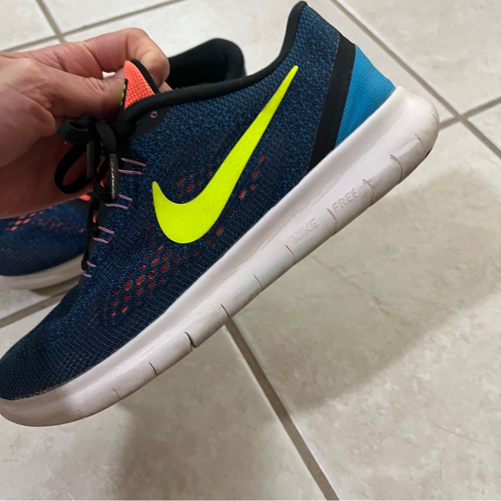 Women Nike shoes